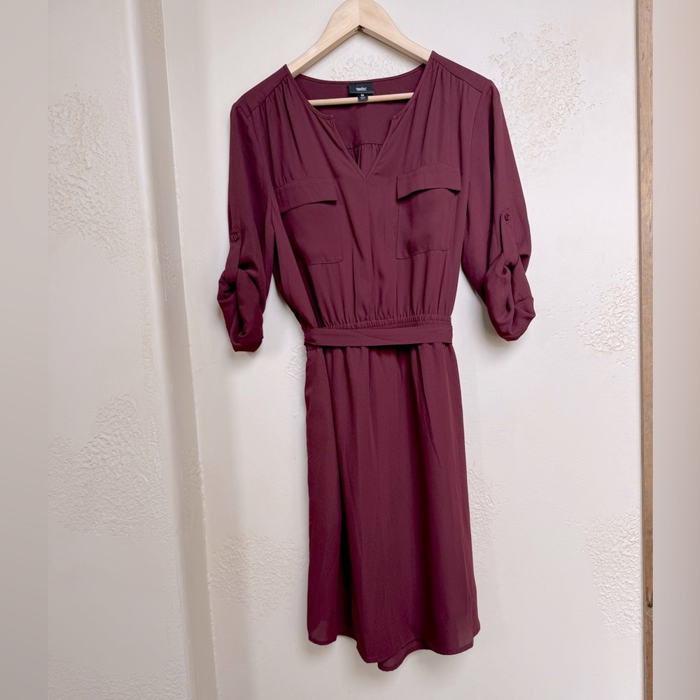 Elegant Burgundy V-Neck Belted Shirt Dress